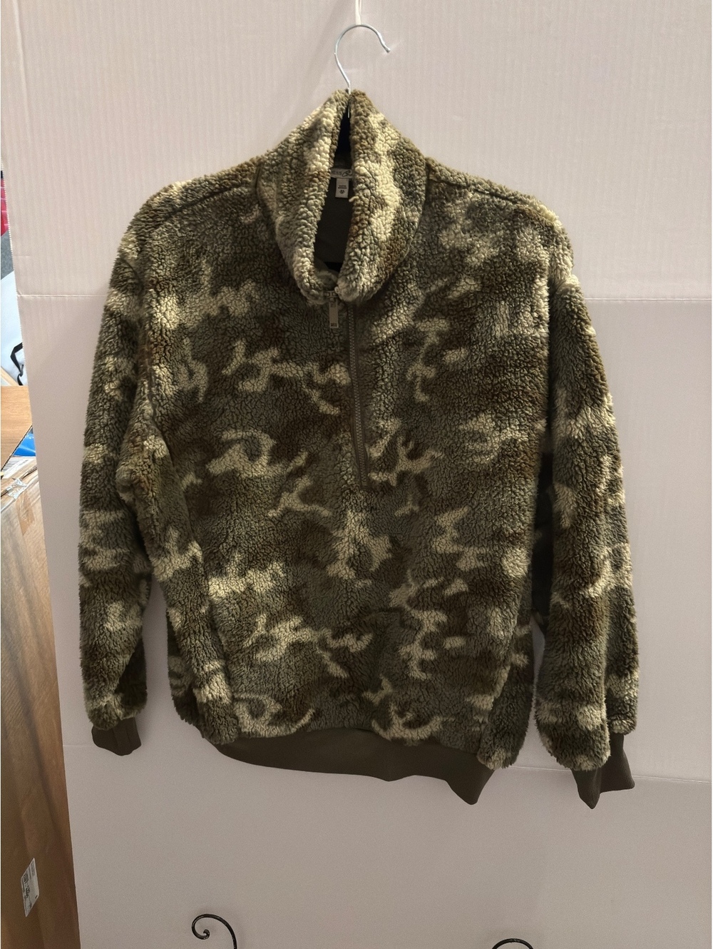 Express Olive Green Camouflage Sherpa Fleece Pullover Sweater XS